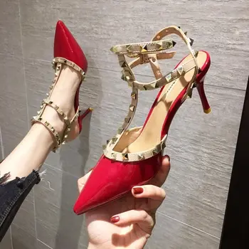 Сандалии Женская обувь 2023 Летние Элегантные женские туфли на высоком каблуке для Сексуальных красных женских Сандалий с заклепками zapatos para mujeres